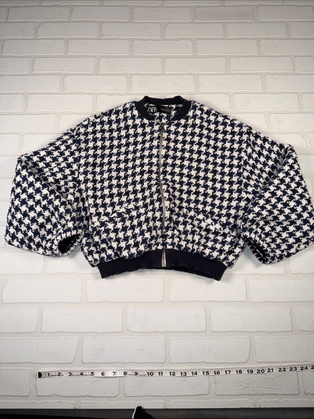 Zara Navy and White Houndstooth Cropped Bomber Jacket Women’s Small